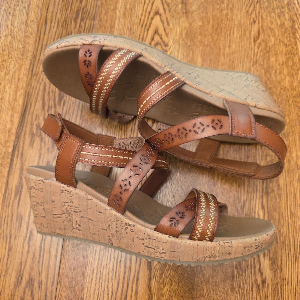 Skechers Cali Beverly Brown Strappy Wedge Sandals Luxe Foam Floral Womens 9 - Picture 3 of 7